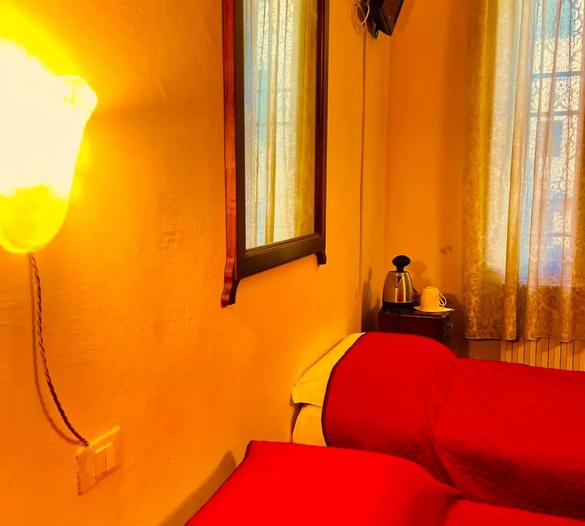 Joy Rialto Rooms Venice Italy